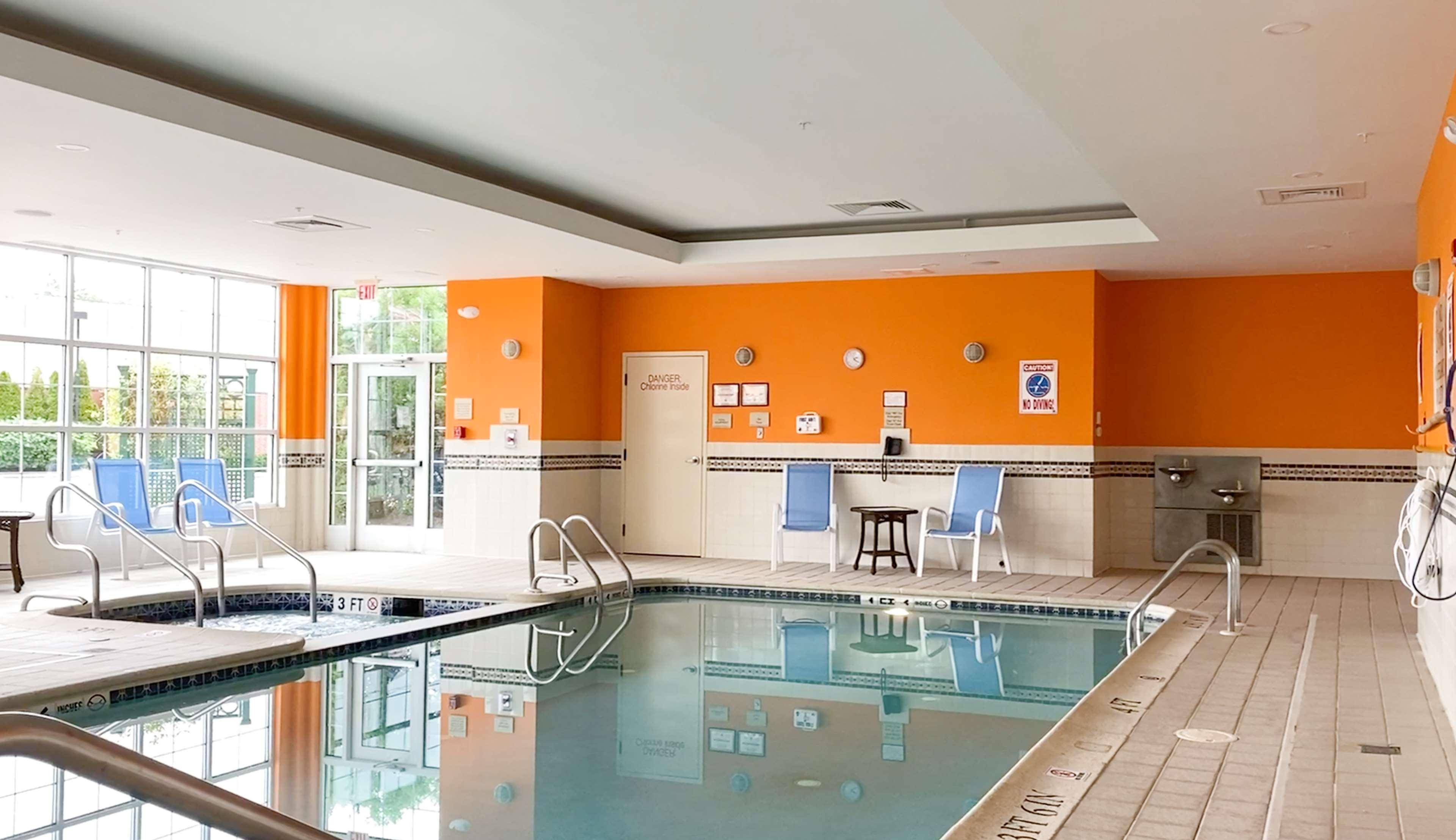 Hilton Garden Hamilton 3*