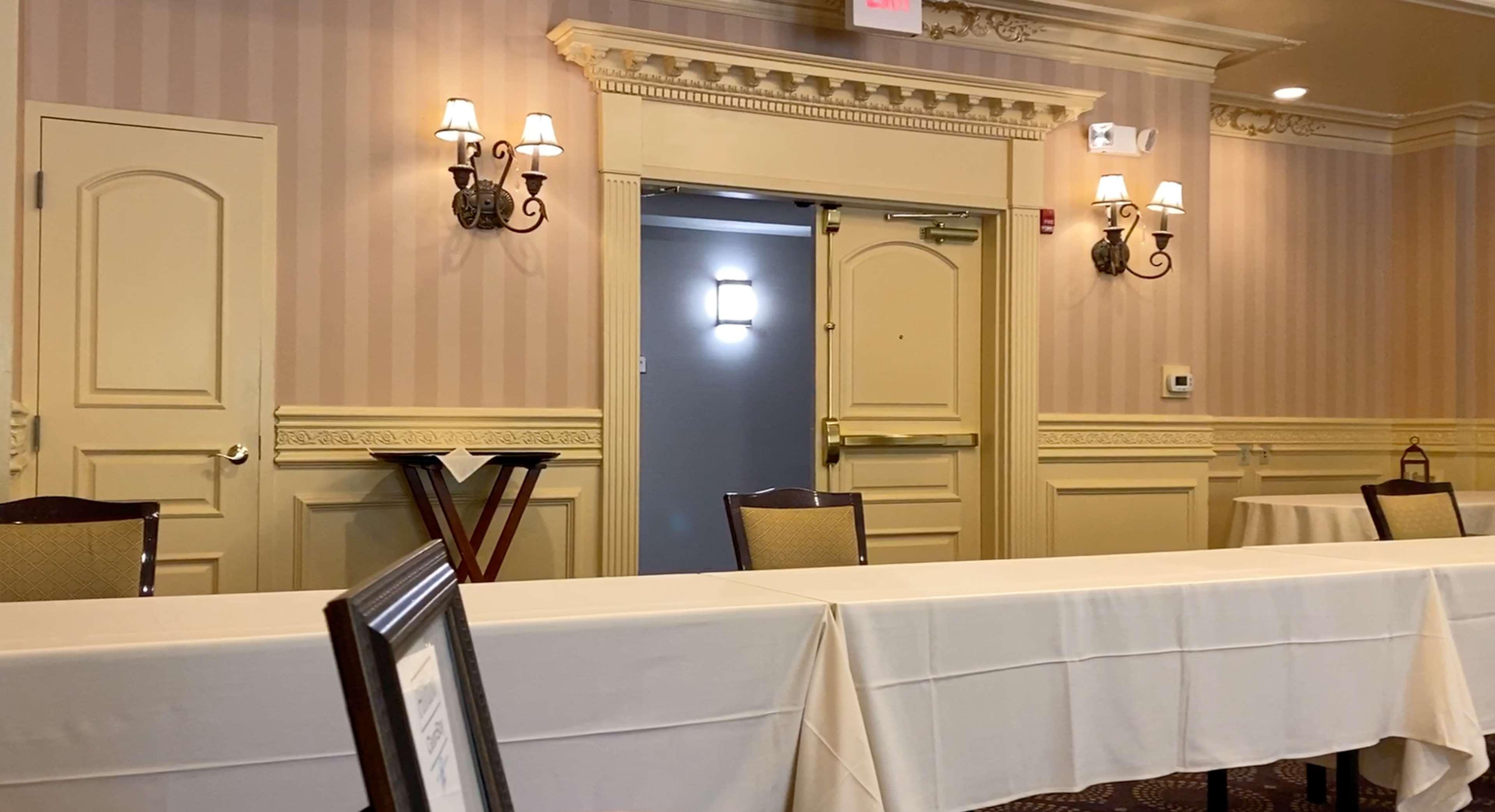 Hilton Garden Hamilton 3*